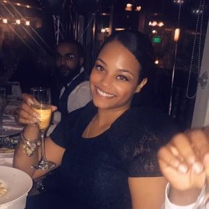 Meet your Posher, Samantha